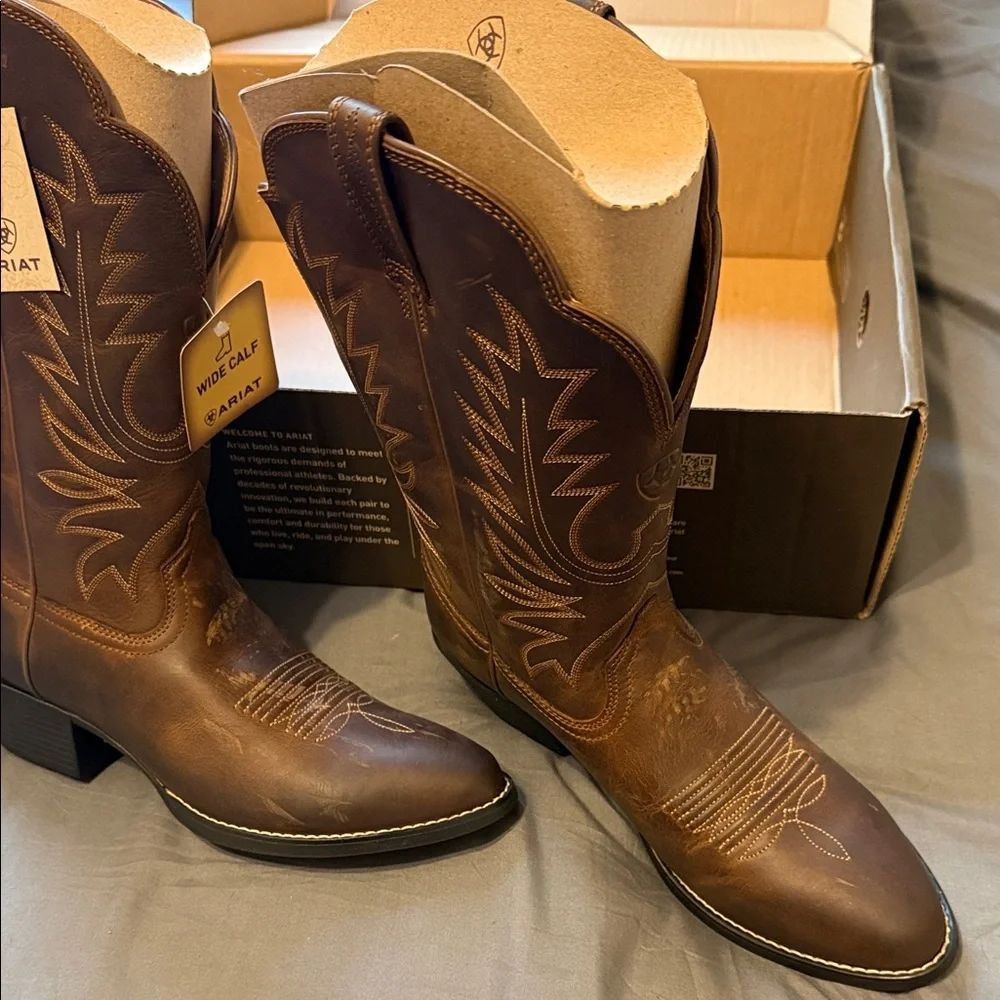 Ariat Brown Western Boots - Picture 2 of 8